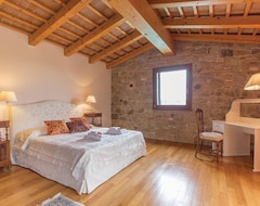 Otel 4 Bedroom Accommodation In Teolo (Teolo, İtalya)