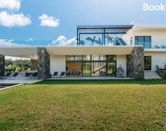 Koko talo/asunto Villa Shanti Anahita (Beau Champ, Mauritius)