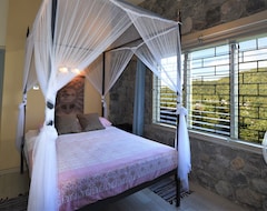 Hele huset/lejligheden The Stone House, Marigot Bay- Character, Comfort, Private Pool, Wonderful View (Castries, Saint Lucia)