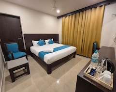 Khách sạn Hotel Janas (Tirupati, Ấn Độ)