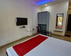 Hotel Galaxy's Vaibhav (Vasai-Virar, India)