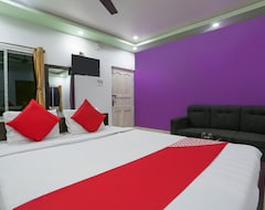 Oyo 67063 Roy Villa Resort (Baharampur, Indien)