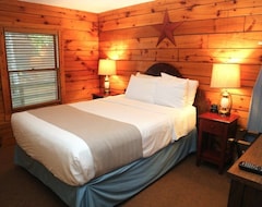 Casa/apartamento entero Shenandoah Crossing™ - Gordonsville - 2 Bedroom 1 Bath Deluxe Cabin (Gordonsville, EE. UU.)