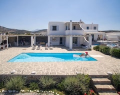 Toàn bộ căn nhà/căn hộ Brand New Villa With Swimming Pool ,perfect For Families ! (Naxos - Chora, Hy Lạp)