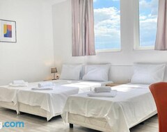 Casa/apartamento entero Hello Studios Budget Stays Free Parking & Wifi (Stara Zagora, Bulgaria)