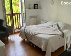 Bed & Breakfast LES CHAMBRES D'ARRAUNTZ (Ustaritz, Francuska)