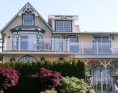 Khách sạn Ocean Breeze (Vancouver, Canada)