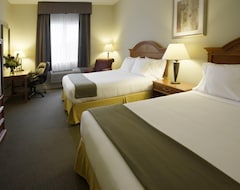 Holiday Inn Express Hotel & Suites 1000 Islands - Gananoque, An Ihg Hotel (Gananoque, Canada)