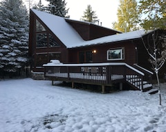 Toàn bộ căn nhà/căn hộ Summer Prices Reduced! Glacier Riverside Lodge- Only 10 Min To Glacier Park! (Pleasant Prairie, Hoa Kỳ)