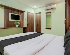 OYO 27640 Hotel Blue Sapphire Residency (Bombay, Hindistan)