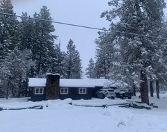 Koko talo/asunto Cozy Fishing Cabin: Hat Creek, Pit River, Fall River, Baum Lake. Burney Falls. (Cassel, Amerikan Yhdysvallat)