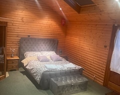 Toàn bộ căn nhà/căn hộ Luxury En-suite Cabin With Sauna In Grays, Thurrock Close To Station And Shops (Grays, Vương quốc Anh)