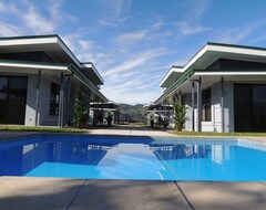 Toàn bộ căn nhà/căn hộ New Home With A/c | Wi-fi | W&d | Smart Tv | Full Kitchen | Pool | Free Parking (San Isidro, Costa Rica)