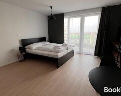 Casa/apartamento entero 2 Room Apartment With Terrace, New Building 55 (Bratislava, Eslovaquia)
