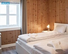 Toàn bộ căn nhà/căn hộ Lastolen 2 Sleeping Room (Sykkylven, Na Uy)