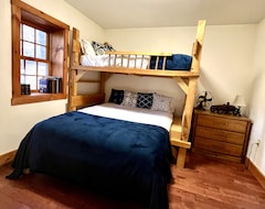 Toàn bộ căn nhà/căn hộ New! Bear-foot Lodge Killington, W/ Sauna/gameroom. Perfect For Large Groups! (Pittsfield, Hoa Kỳ)