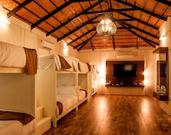 Khách sạn Escape - Uds Coco Hotels And Resorts (Tirupur, Ấn Độ)