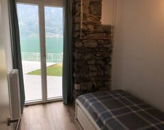 Cijela kuća/apartman Beautiful Cottage On The Lake - Private Lake Access And Beautiful Views (Claino con Osteno, Italija)