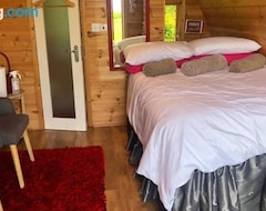 Cijela kuća/apartman River View Log Cabin Pod - 5 Star Glamping Experience (Muff, Irska)