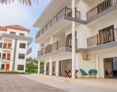Khách sạn Majula Boutique Hotel (Serekunda, The Gambia)
