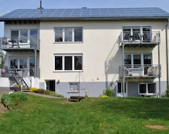 Toàn bộ căn nhà/căn hộ Spacious Holiday House 360 M² With 4 Apartments In The Heart Of The Vulkaneifel (Oberscheidweiler, Đức)
