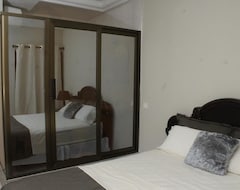 Hotel Rose Leat Elegant Bed & Breakfast (Accra, Ghana)