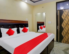 Khách sạn Oyo Flagship 80825 Hotel Golden Key Inn (Howrah, Ấn Độ)