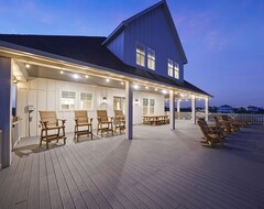 Tüm Ev/Apart Daire New Listing! Farmhouse By The Sea! Luxurious Home With Endless Ocean Views. (Peninsula, ABD)