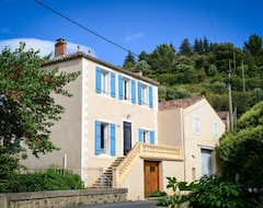 Koko talo/asunto Authentic Spacious House In Charming Village With Heated Pool And Garage (Roquebrun, Ranska)