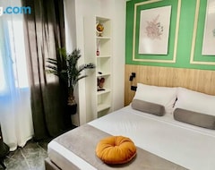 Huoneistohotelli Elegante Apartamento Tres Colores (Alicante, Espanja)