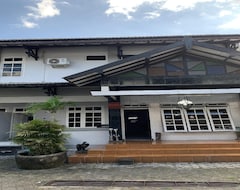 Khách sạn Hotel Merak Indah (Klaten, Indonesia)