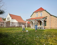 Cijela kuća/apartman Spledid Villa With Sauna And Whirlpool In Limburg (Venray, Nizozemska)