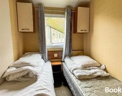Khách sạn 8 Berth Caravan To Hire In Kessingland Park, Suffolk By The Beach Ref 90041 (Lowestoft, Vương quốc Anh)
