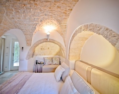 Bed & Breakfast Leonardo Trulli Resort (Locorotondo, Ý)