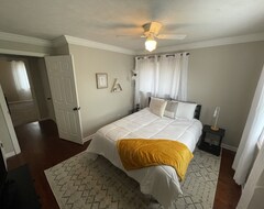 Nhà trọ Cozy 2 Bedroom Unit Minutes From Downtown Cincinnati! (Fort Thomas, Hoa Kỳ)