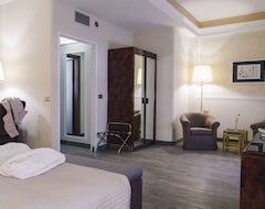 Khách sạn Grand Hotel Excelsior (Reggio Calabria, Ý)