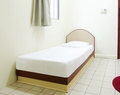 Khách sạn SPOT ON 89582 Evergreen Hotel (Keningau, Malaysia)