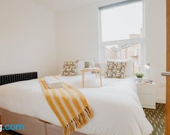 Casa/apartamento entero Contemporary Flat, Sleeps 4, Very Central, Parking (Northampton, Reino Unido)