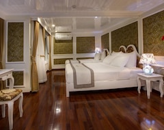 Hotelli Signature Royal Cruise (Hong Gai, Vietnam)
