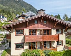 Hotel Chalet Clos Des Etoiles (Chamonix-Mont-Blanc, France)