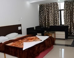 Hotel New Krishna Sea View Deluxe (Ganpatipule, India)