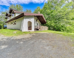 Hele huset/lejligheden Newly Remodeled Charming Dog-friendly Home Near Cannon Mountain Ski Area! (Franconia, USA)