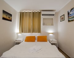 Khách sạn Lotan Desert Travel Hotel (Lotan, Israel)