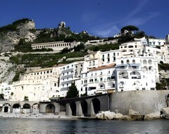 Khách sạn Hotel Marina Riviera (Amalfi, Ý)