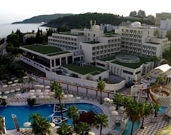 Hotelli Mediteran Hotel & Resort (Bečići, Montenegro)