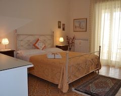 Bed & Breakfast Marena (Tremestieri Etneo, Ý)