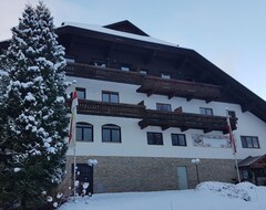 Khách sạn Pension Almhof (Afritz am See, Áo)