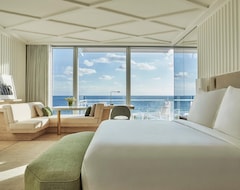 Four Seasons Hotel at The Surf Club (Surfside, USA)