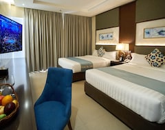 Khách sạn J7 Plaza Hotel (Iloilo City, Philippines)