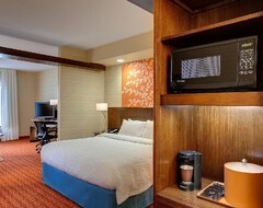 Otel Fairfield Inn & Suites by Marriott Fremont (Fremont, ABD)